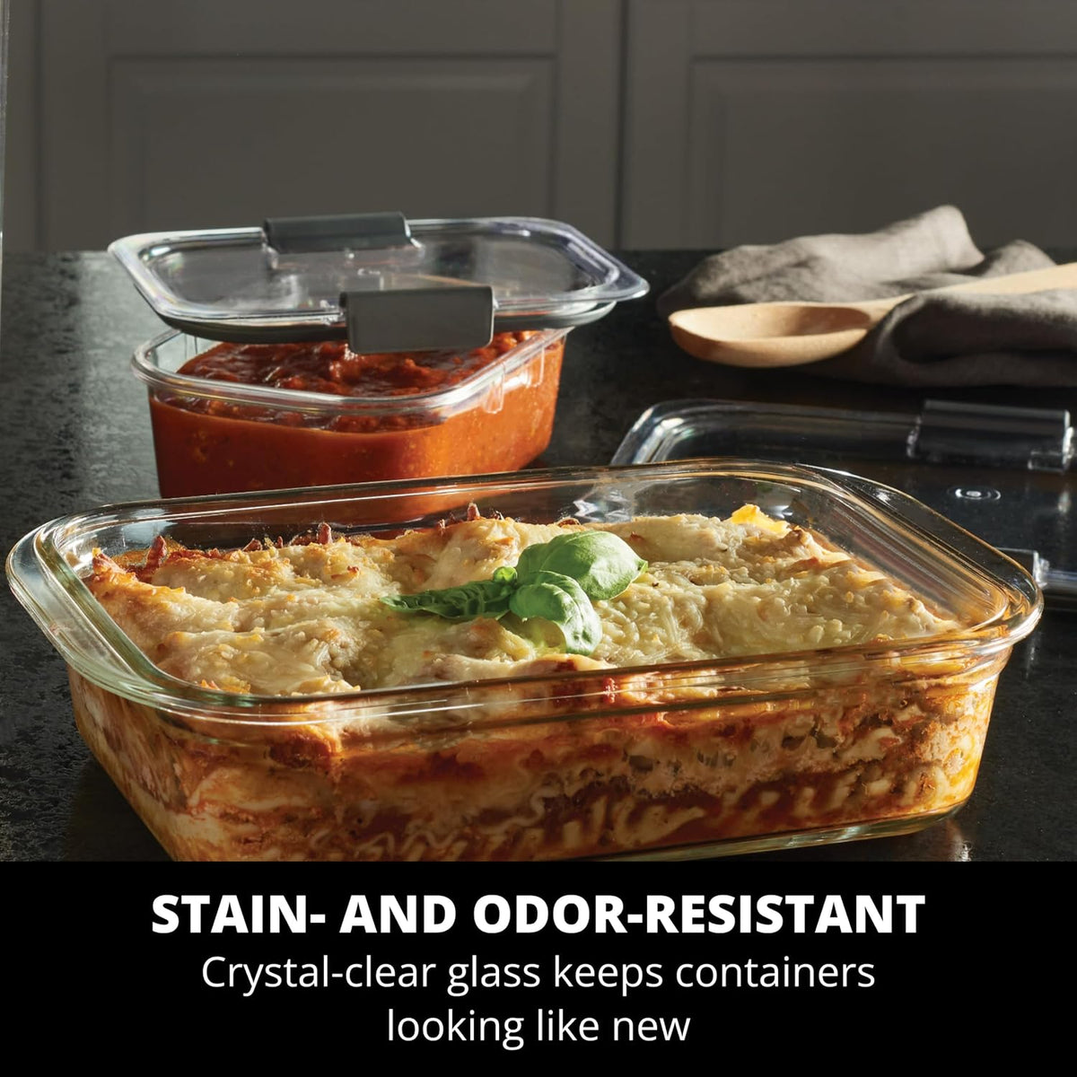 Rubbermaid Brilliance Glass Storage 4.7-Cup Food Containers with Lids Set of 3 Clear